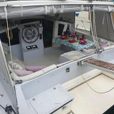 Relax Su Catamarano Sanremo
